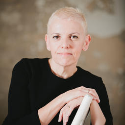 Dr Anne Katz