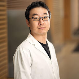 Dr. Tomohiro Aoki